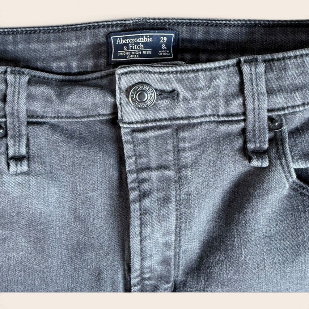 Abercrombie & Fitch Simone High Rise Ankle Jeans 29 8S Gray Black Distressed Hem